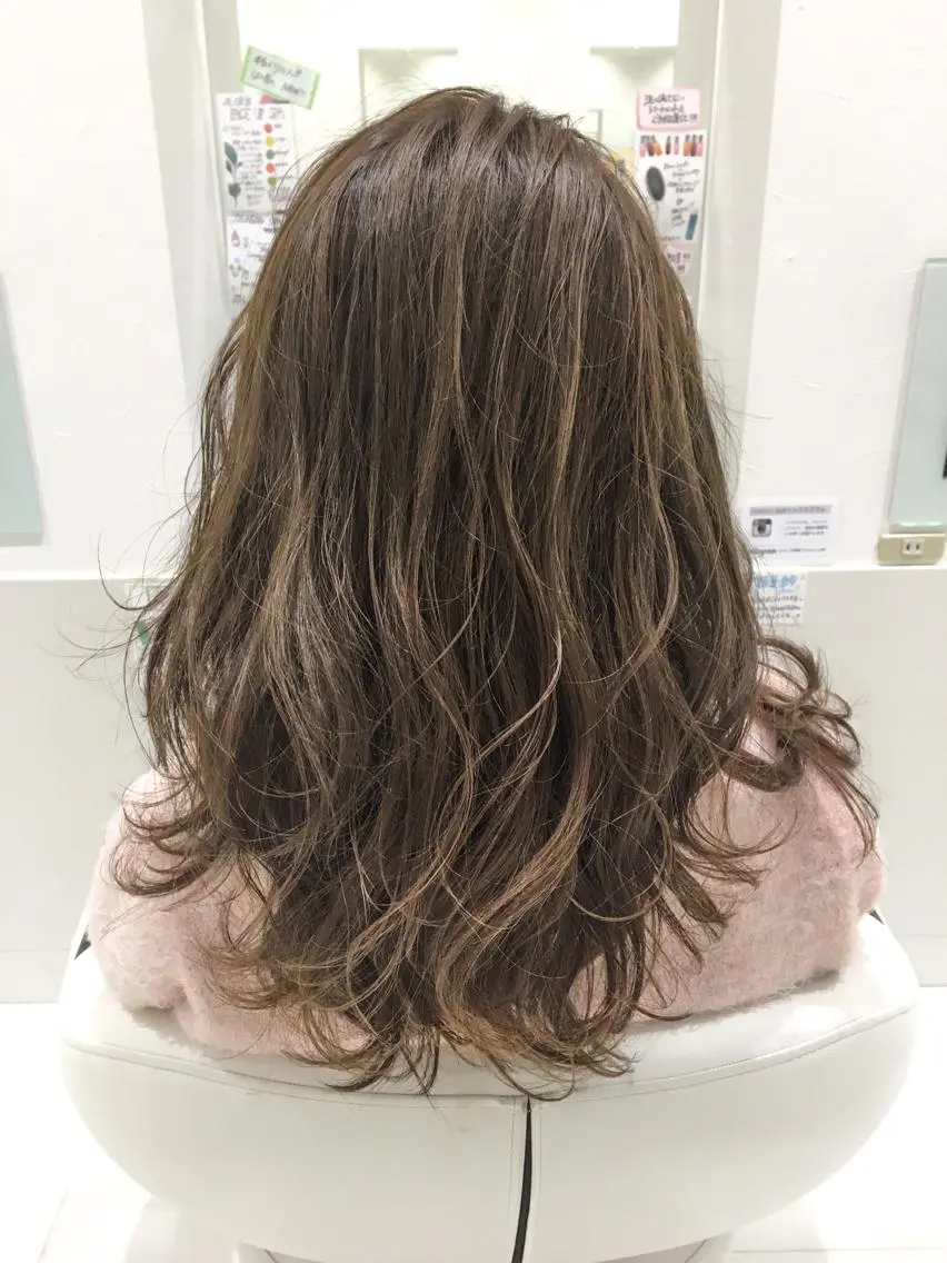 カラー ベージュカラー 透明感カラー ハイライトカラー MERu/高橋裕之 /レイヤー/艶カラーのヘアスタイル