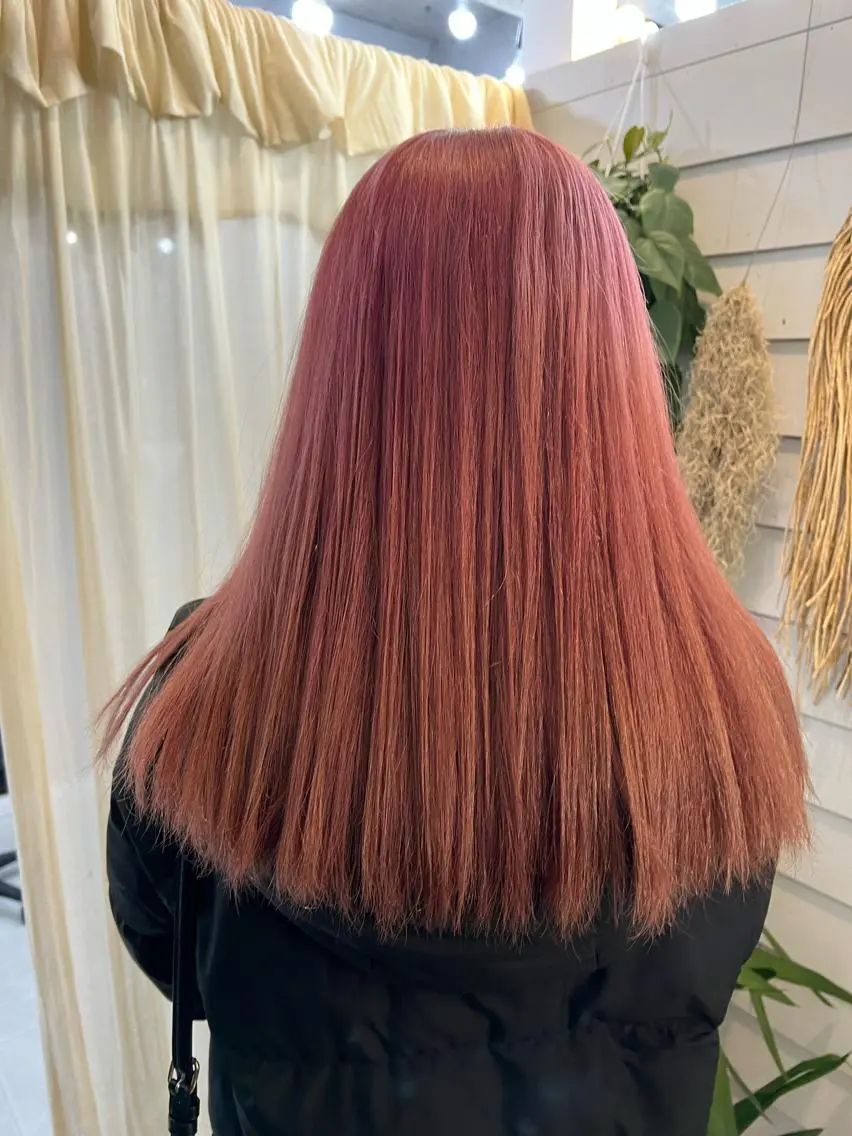 カラー YUI ハイトーンカラーのヘアスタイル