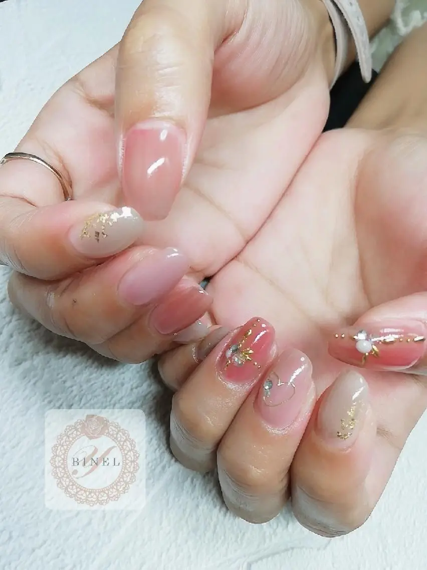 ネイル 持ち込み ハンドネイル Nail Salon Y.BINELのネイルデザイン