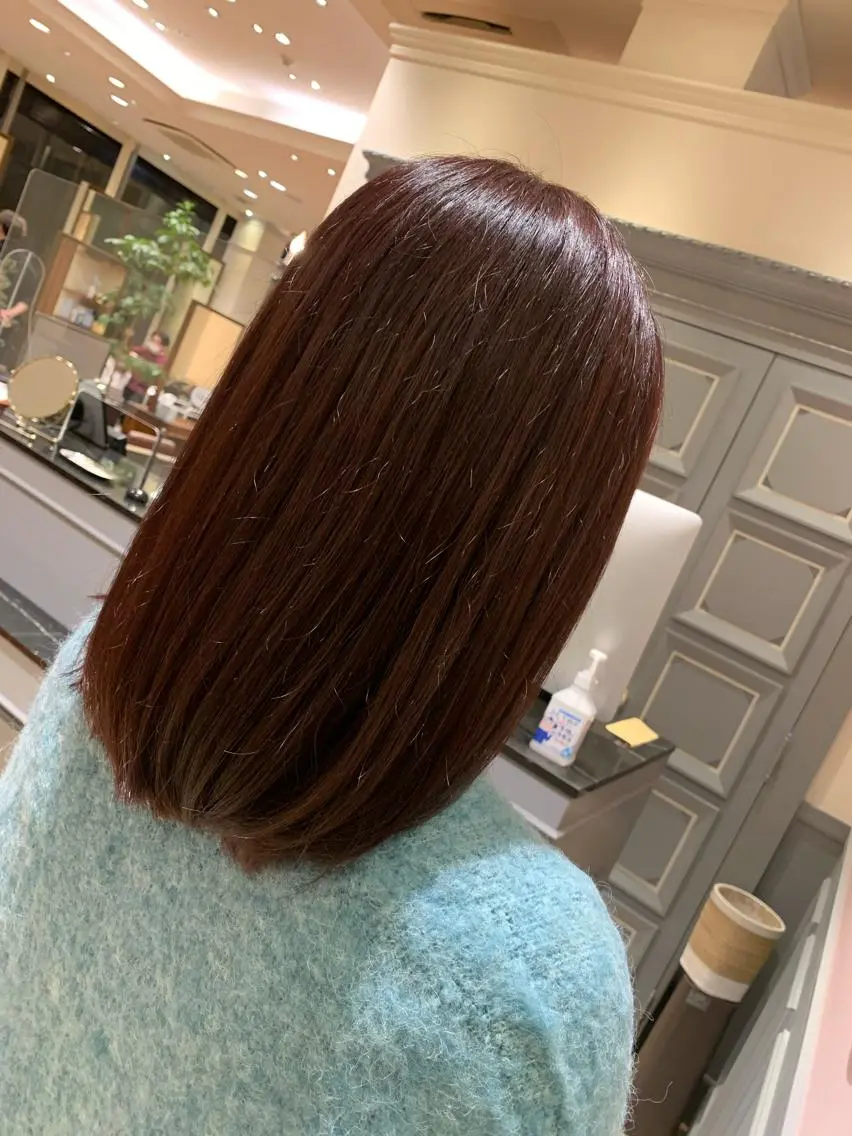 カラー レッドカラー 上野 七奈穂のヘアスタイル