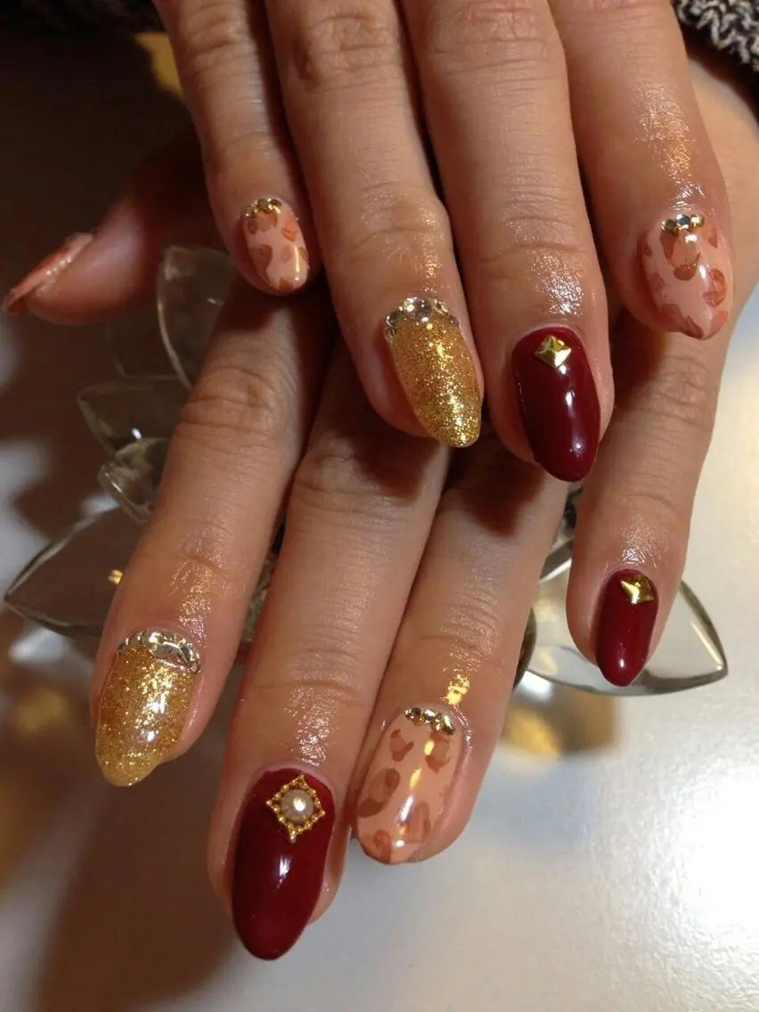 ショート ネイル ハンドネイル フットネイル ✴︎ Delightのネイルデザイン