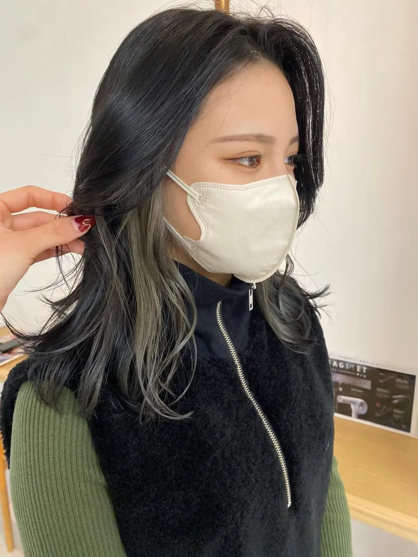 セミロング カラー 安永 涼のヘアスタイル