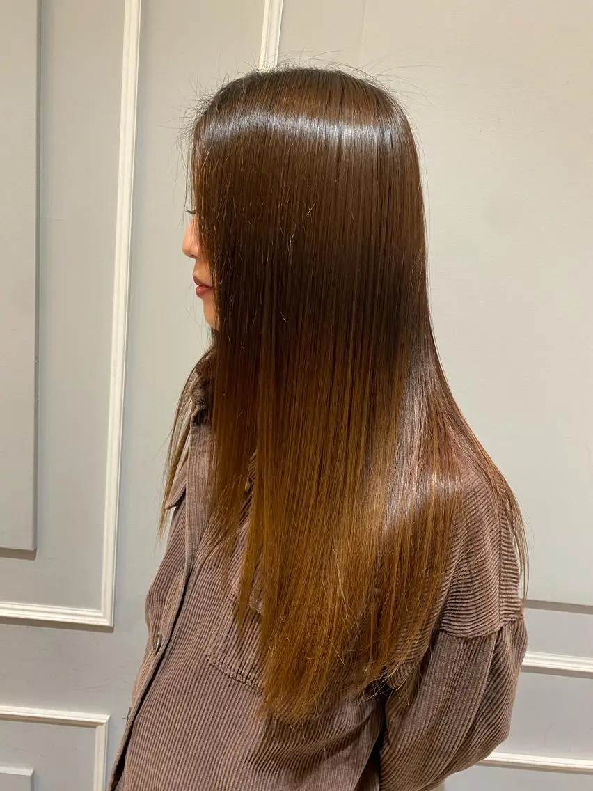 ロング 美髪矯正透明感カラー 江川　和輝のヘアスタイル