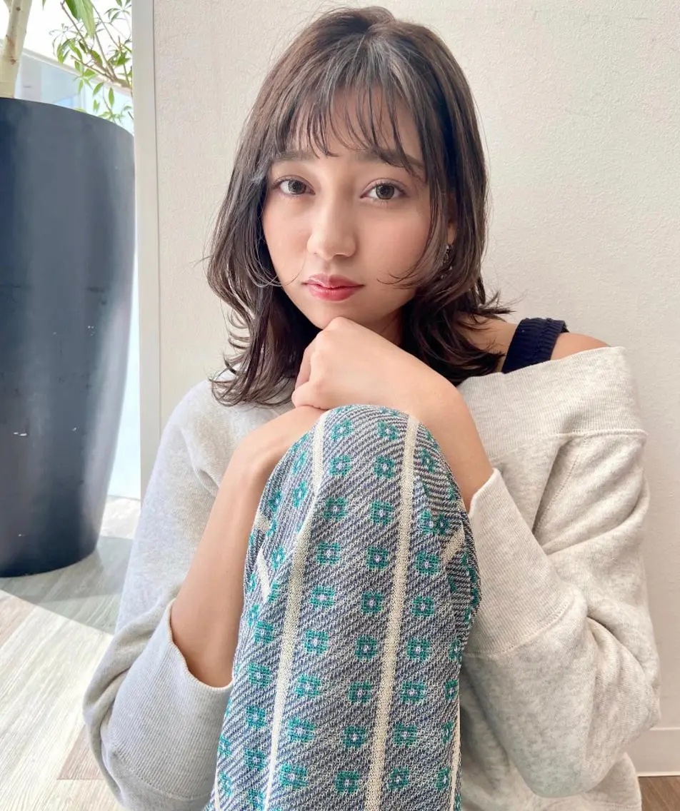 ミディアム カラー ハイライトカラー ハイライト 木下 奈々のヘアスタイル