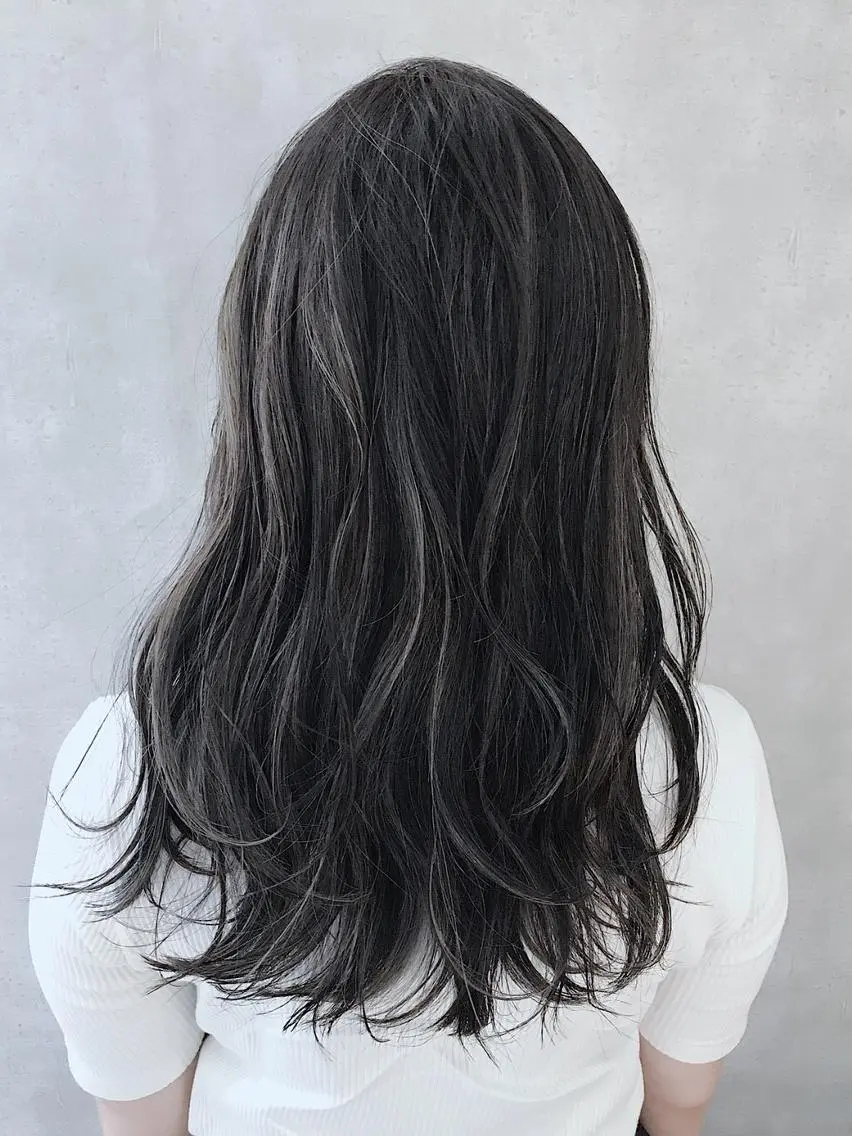 セミロング カラー アディクシーカラー ブリーチ ケアブリーチ ダブルカラー ハイライトカラー MOU namba ムウナンバのヘアスタイル