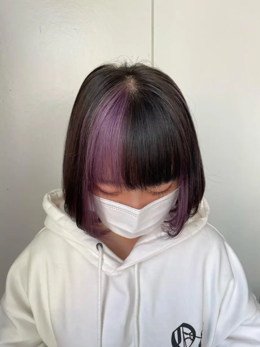 ミディアム カラー ピンクカラー ピンクパープル パープルカラー 松本 唯のヘアスタイル