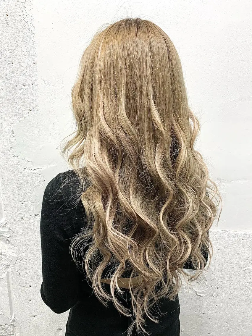 ロング カラー ヘアアレンジ カット ヘアカラー エクステ ヘアセット 🎨カラー満足度 500%💫ヅル💫のヘアスタイル