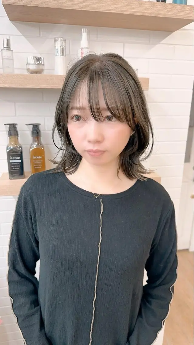 ミディアム カラー パーマ ヘアアレンジ メンズ キッズ ネイル マツエク・マツパ アイブロウ 似合せレイヤー／ 柔らか透明感カラーのヘアスタイル