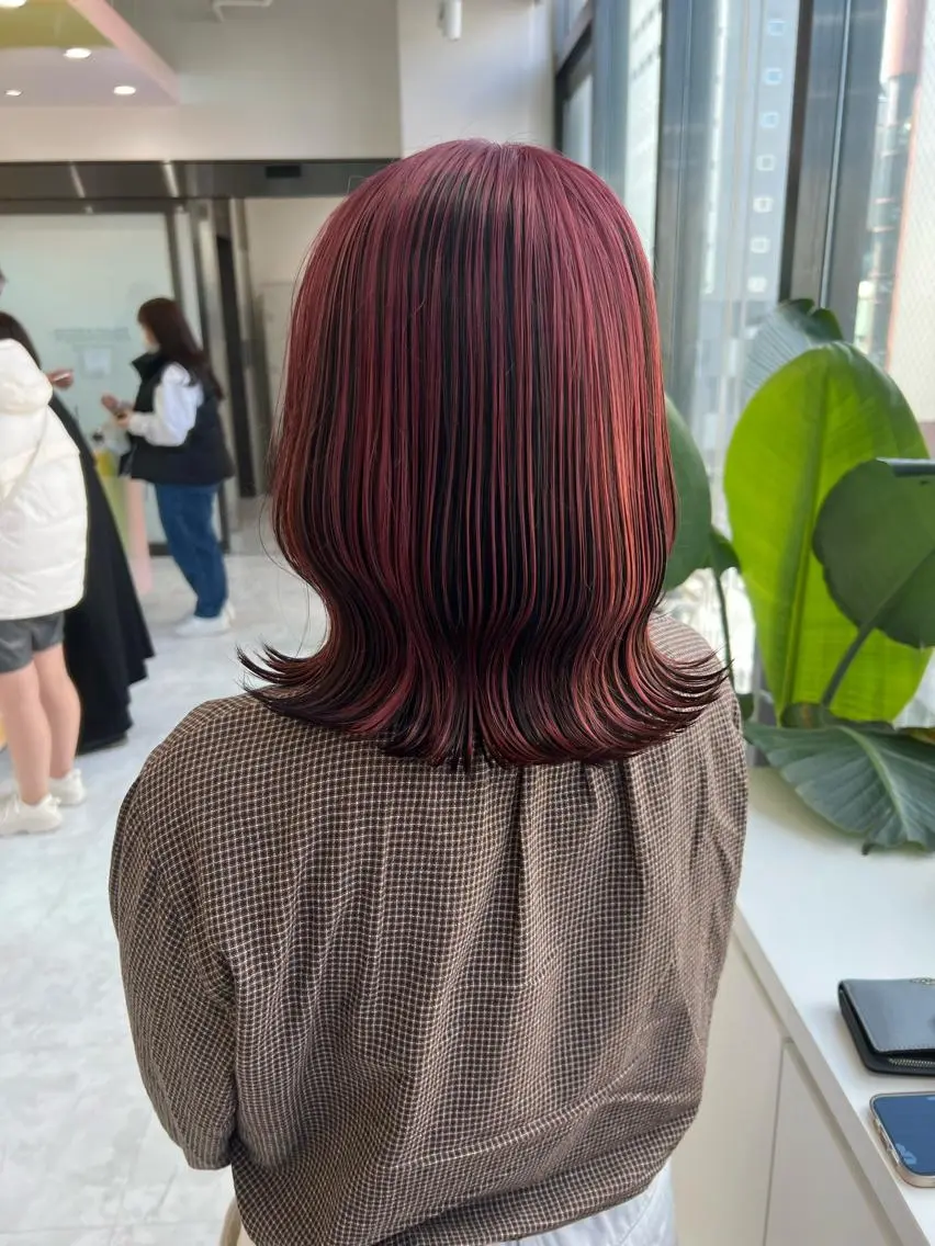 ミディアム カラー パーマ ヘアアレンジ メンズ キッズ ネイル マツエク・マツパ アイブロウ KANAMI 🌏のヘアスタイル