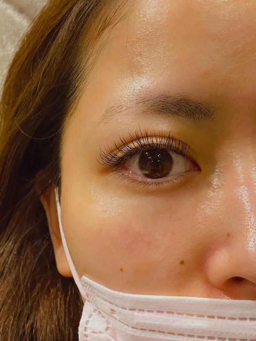 マツエク・マツパ 付け放題 フラットラッシュ LuNa Eyeのマツエク・マツパデザイン