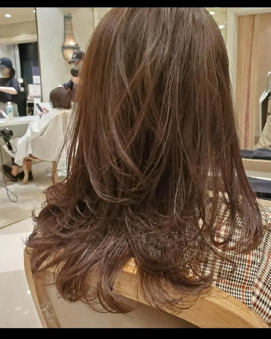 カラー セミロング レイヤーカット 竹尾 優斗のヘアスタイル
