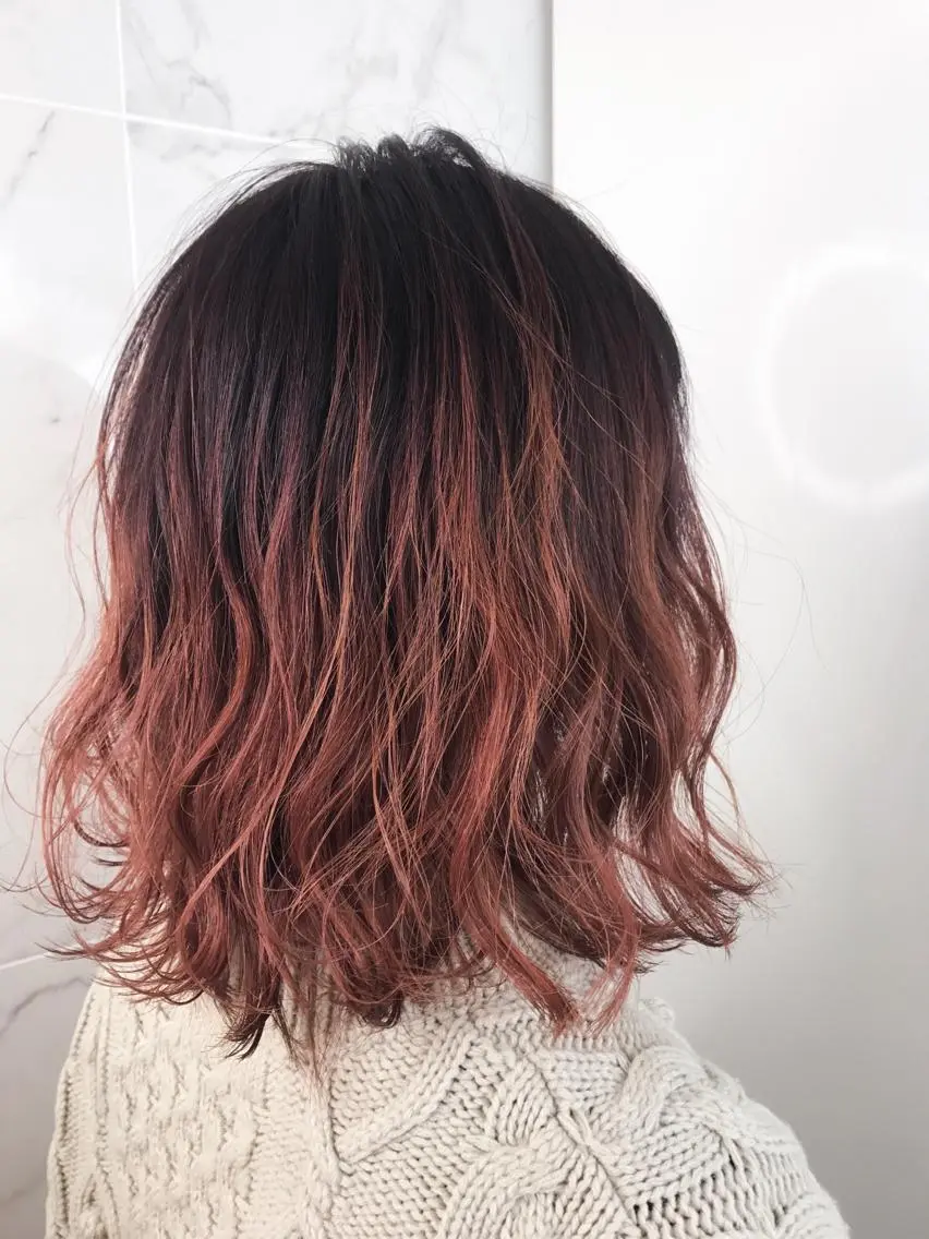 ミディアム カラー ヘアアレンジ グラデーションカラー ヘアカラー 今井 由佳のヘアスタイル