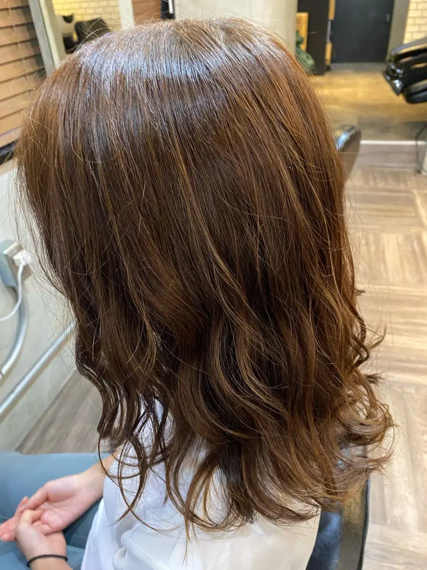 ミディアム カラー ブラウンカラー 宍倉 輝信のヘアスタイル