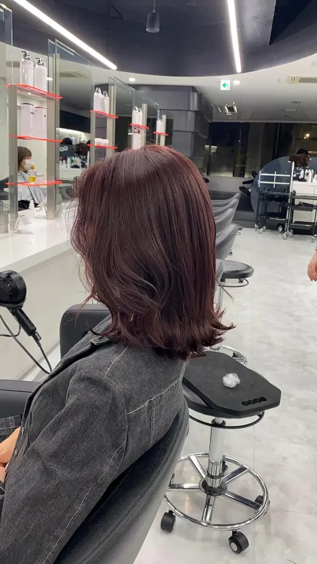 セミロング ブリーチなしトレンド SHUSAKUのヘアスタイル