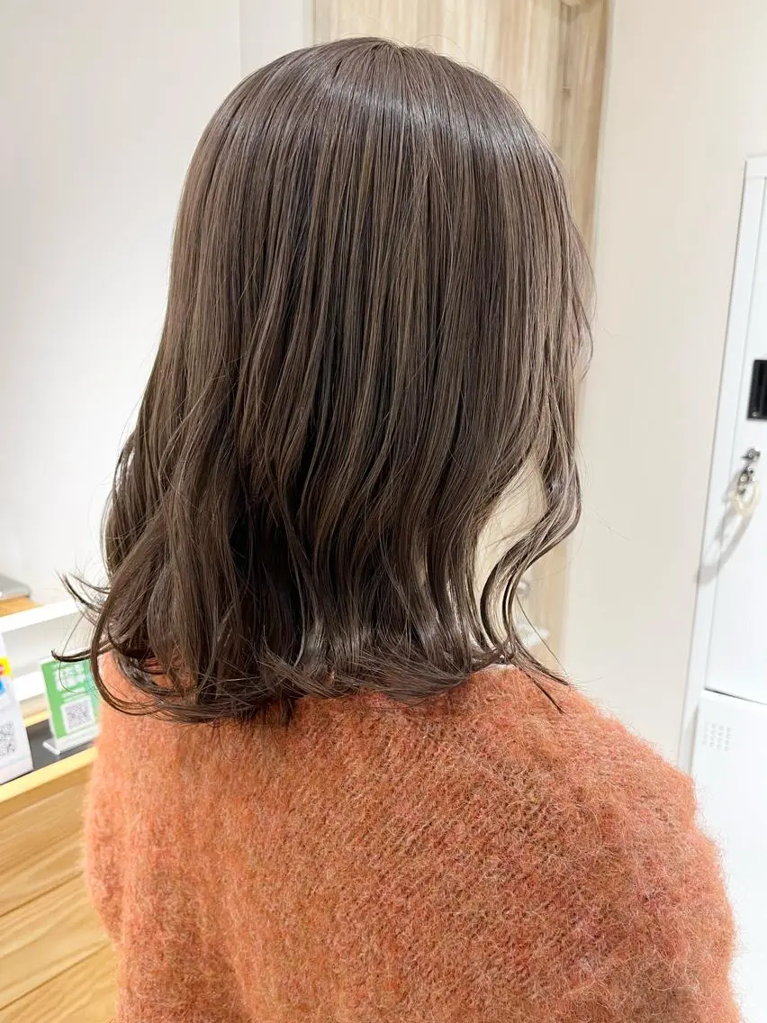 ミディアム カラー 🐩透明感ミルクティ ーピンクニイナ🐩のヘアスタイル