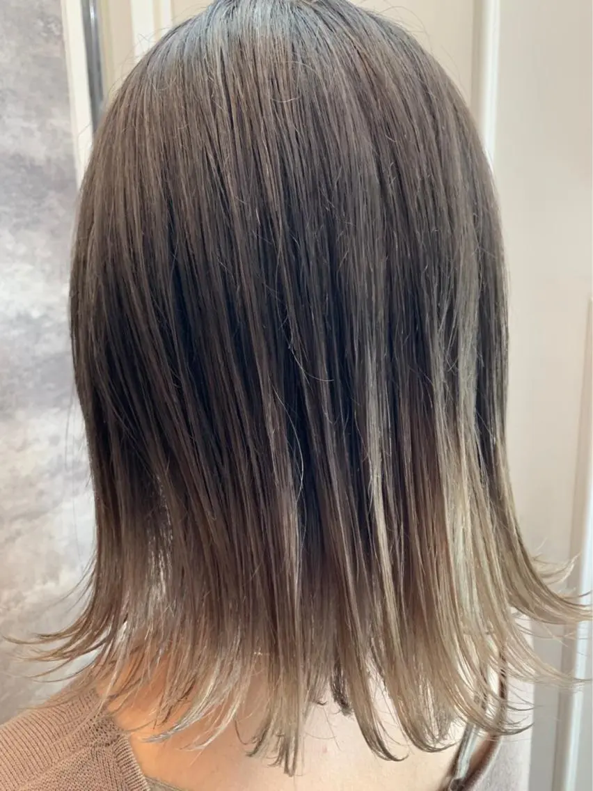 ミディアム カラー ベージュカラー ホワイトベージュ 🫟Blanco🫟 Color&Careのヘアスタイル