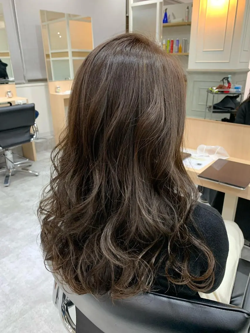 ロング カラー ヘアアレンジ ヘアカラー トリートメント 髪質改善🩵艶髪 ストレート🩵山口のヘアスタイル