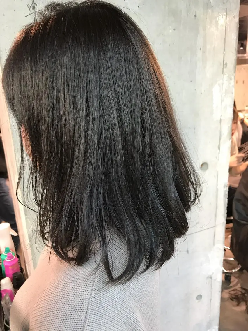 ミディアム カラー ブリーチ 透明感カラー グレージュ ブリーチなしカラー レイヤーカット 透明感カラー/ レイヤー　YUKAのヘアスタイル