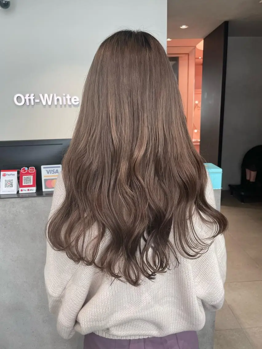 ロング カラー ベージュカラー ブラウンカラー ブラウンベージュ aki♡大人上品ヘア / 透明感カラー🎀のヘアスタイル
