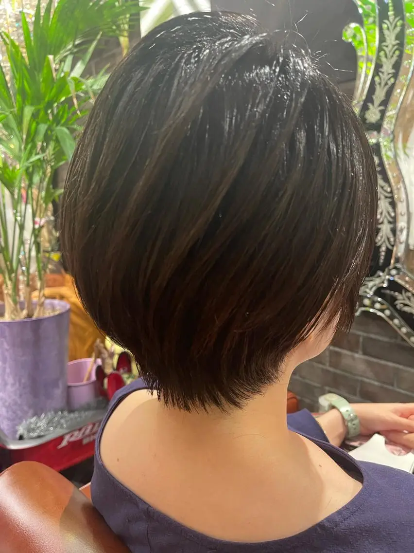 ショート ハイライト ショートヘア ヘアカラー 五十嵐 舞のヘアスタイル