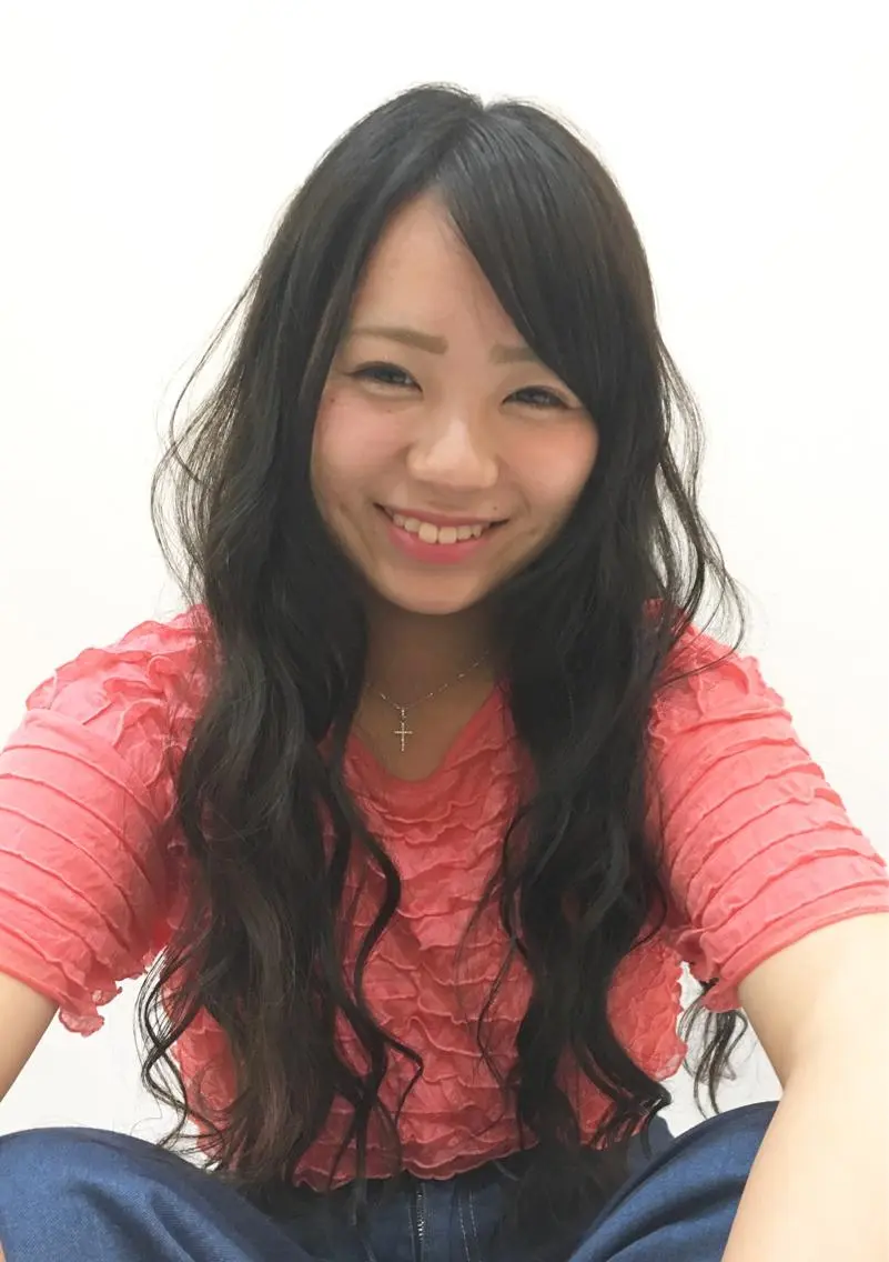 ロング 古林 理沙のヘアスタイル