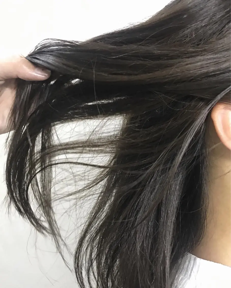 ミディアム カラー アッシュ イヤリングカラー グレージュ ショートボブ💗 ヤマネシオリのヘアスタイル