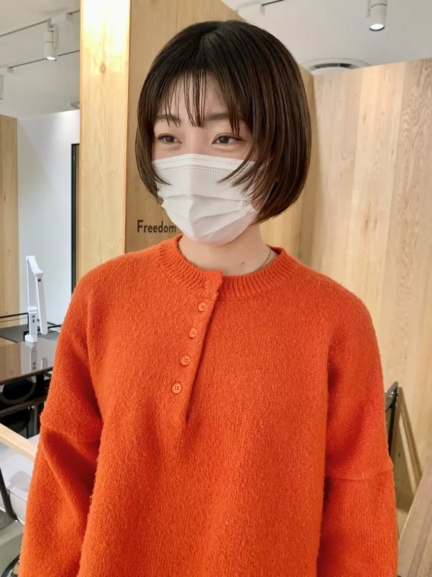 ショート カット トリートメント SAKINO ベージュカラーのヘアスタイル