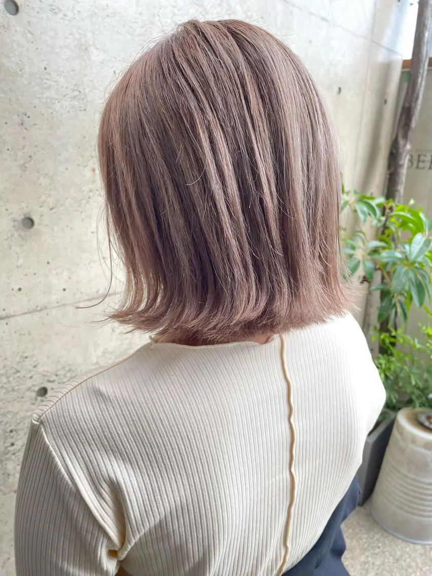 ミディアム カラー 日高 香織のヘアスタイル