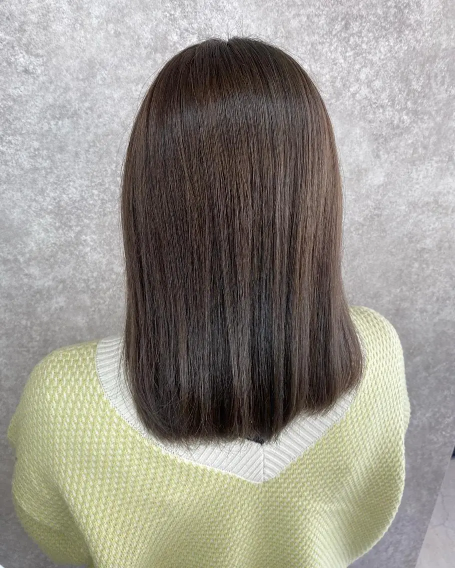 ロング カラー アッシュ アッシュブラウン ブラウンカラー グレージュ 髪質改善 UNDER vr 【アンダーバー】のヘアスタイル