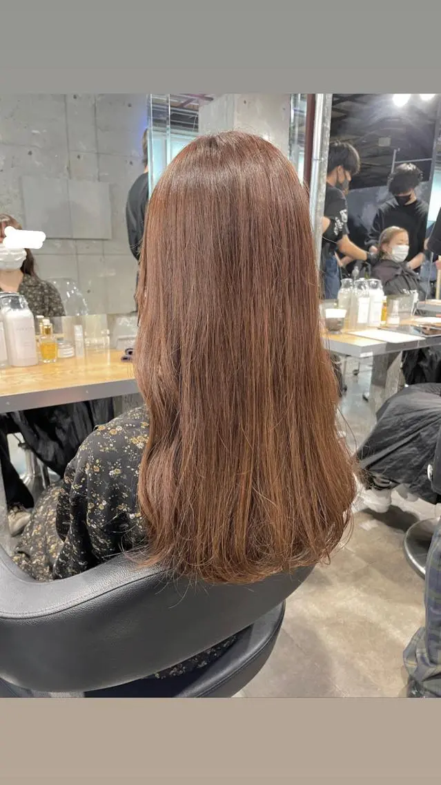 ロング カラー パーマ ヘアアレンジ メンズ キッズ ネイル マツエク・マツパ アイブロウ メンズブリーチ ブリーチ ブラウンカラー ブリーチなしカラー 眉カラー 透明感カラー・レイヤ ー🎀amika🎀のヘアスタイル
