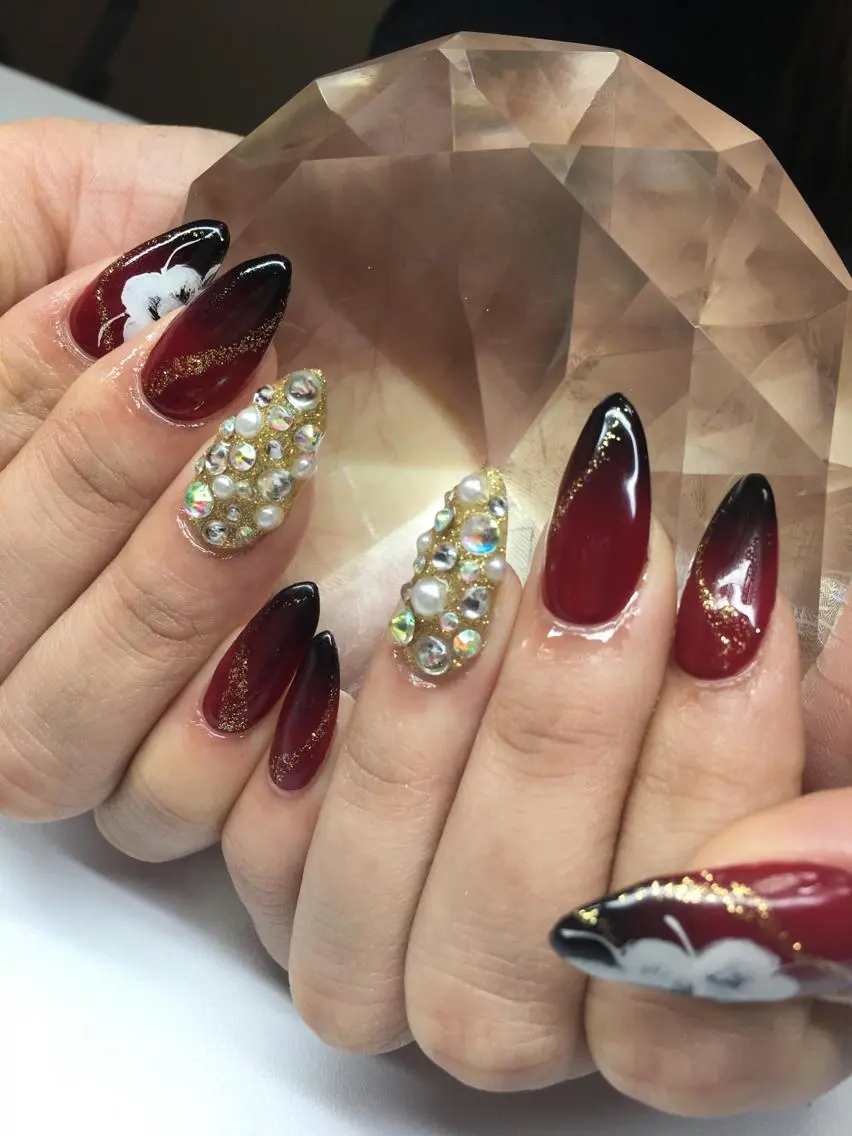 ネイル 成人式 グラデーション ワンカラーネイル 赤色 スカルプネイル ハンドネイル glow_ nailのネイルデザイン