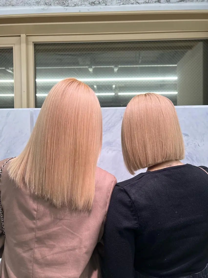 ミディアム トリートメント ハイトーン&髪質改善 &韓国エクステ🤎のヘアスタイル