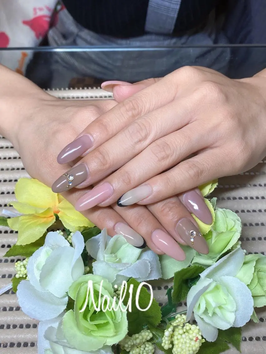 ネイル アートネイル 長さ出し ラメ(グリッター) ラメグラデーション ストーンネイル ハンドネイル Nail10 Kakoのネイルデザイン