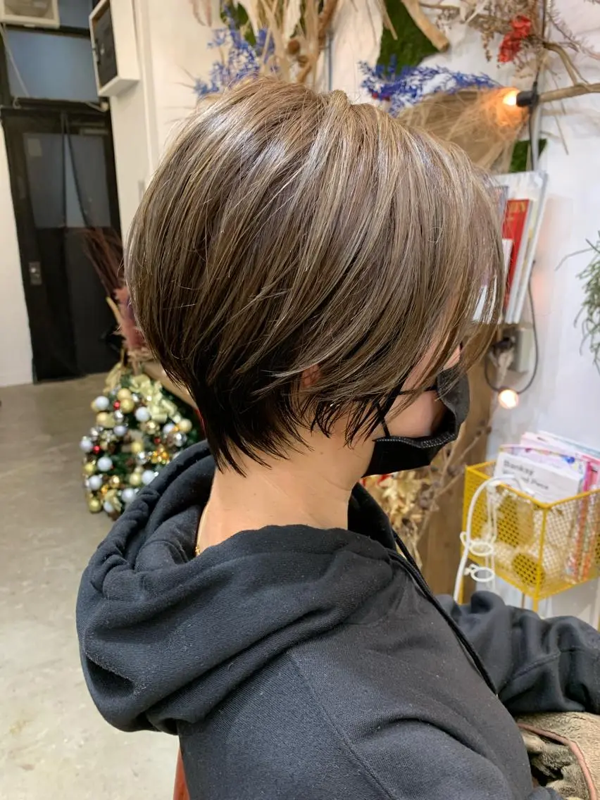 ショート ヘアカラー トリートメント topstylist 満足度⭐️堀川星哉のヘアスタイル
