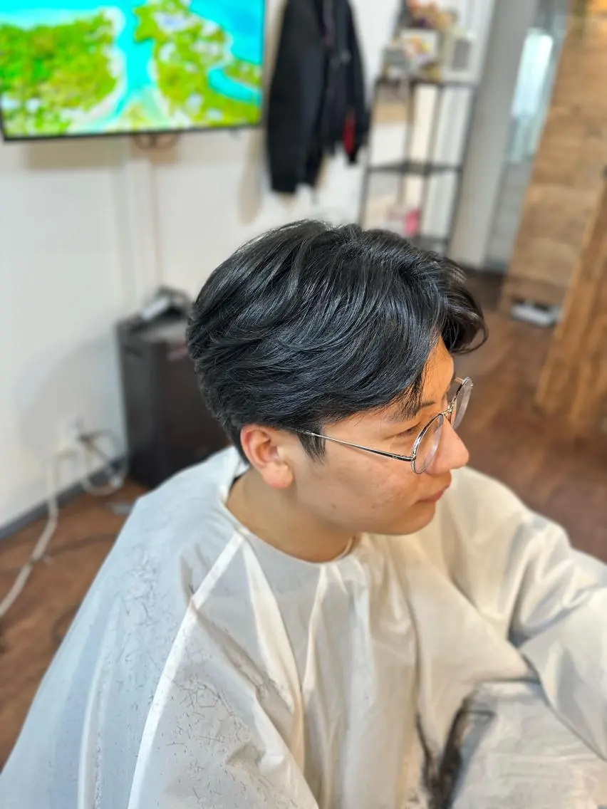 ミディアム メンズ メンズ韓国風 韓国風ヘア カット Luzir⭐︎ GEN⭐︎のヘアスタイル