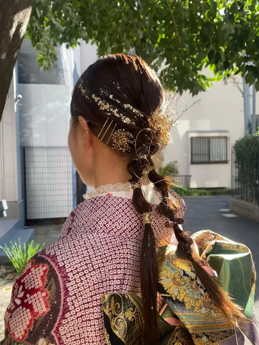 セミロング ヘアアレンジ 成人式 大石 沙季のヘアスタイル