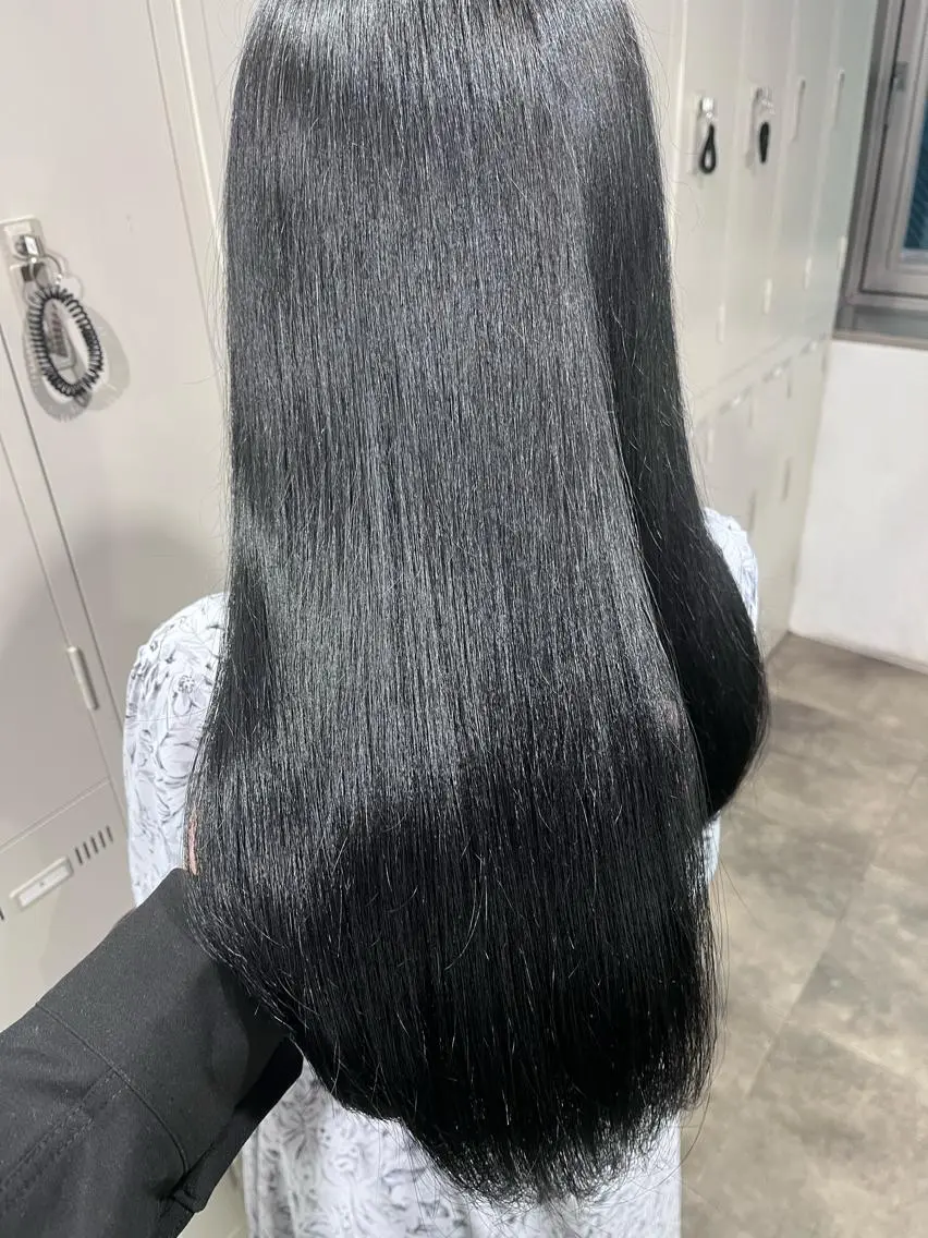 ロング カット 縮毛矯正 トリートメント ヘッドスパ 🪞透明感カラー🫧 縮毛矯正🥇かずきのヘアスタイル