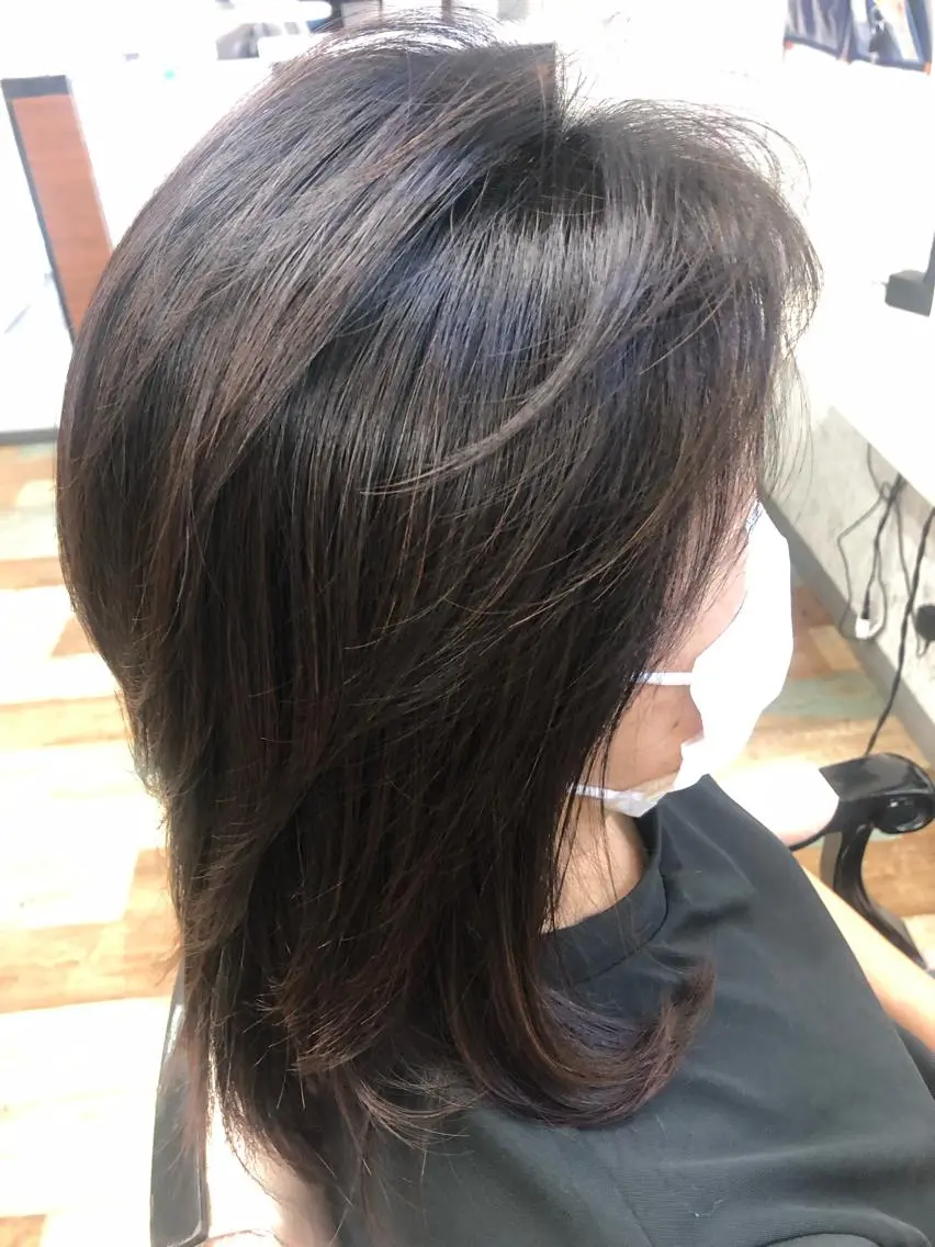 セミロング 縮毛矯正 トリートメント リラクゼーション ヘナサロンのヘアスタイル