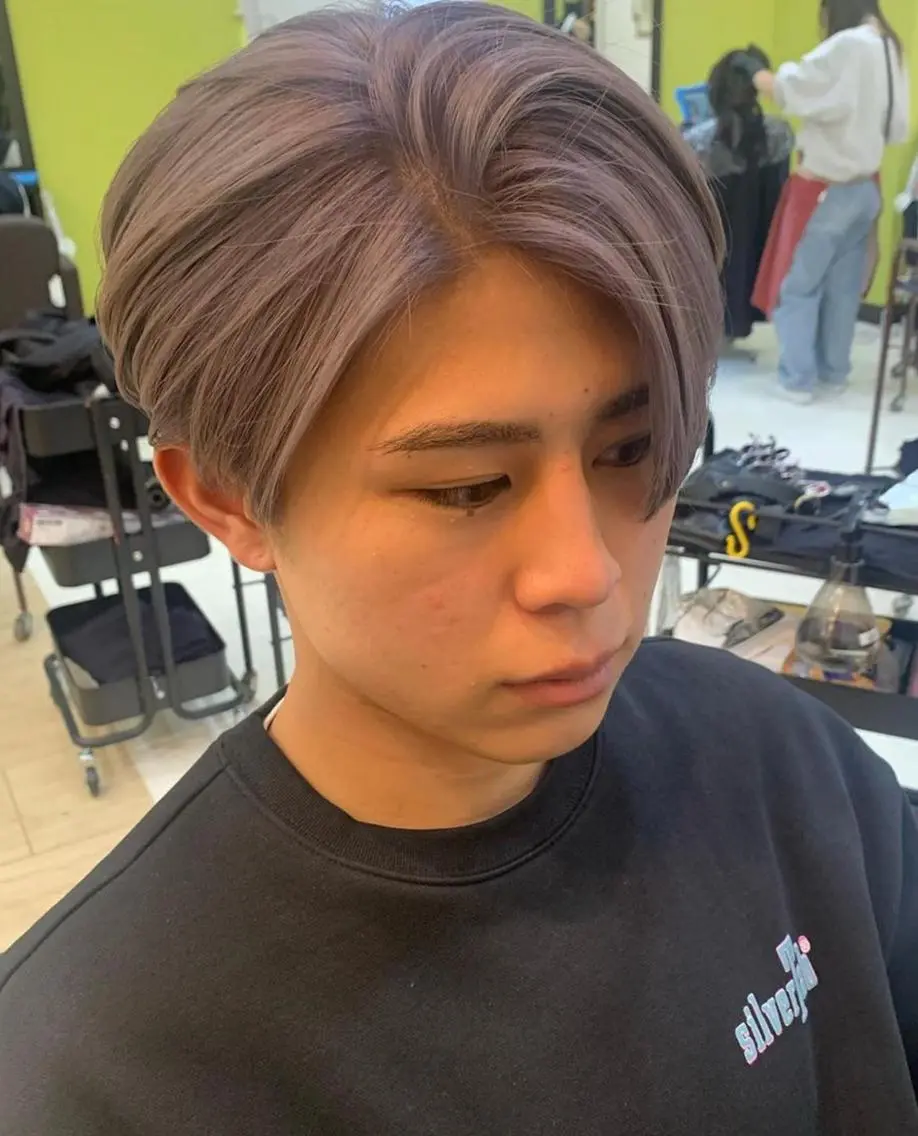 ミディアム カラー メンズ ミディアムパーマ メンズバレイヤージュ メンズブリーチ メンズハイライト メンズハイトーン 🩷Eny terrace🩷のヘアスタイル