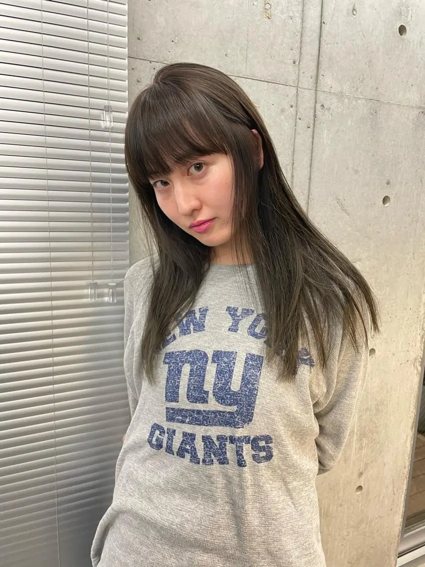 ミディアム カラー カット ヘアカラー トリートメント 佐伯 和佳のヘアスタイル