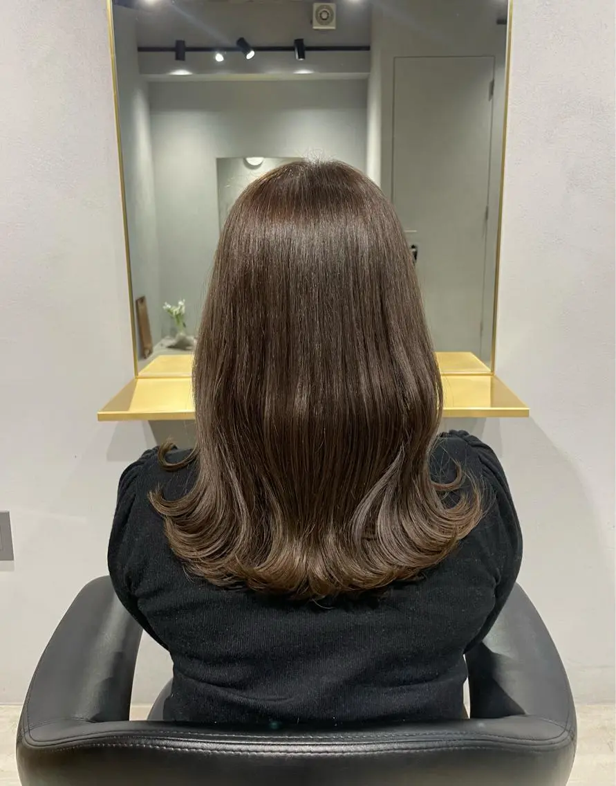 セミロング カラー ベージュカラー ブリーチ ダブルカラー ブリーチなしカラー 【表参道】Ruri デジタルパーマのヘアスタイル