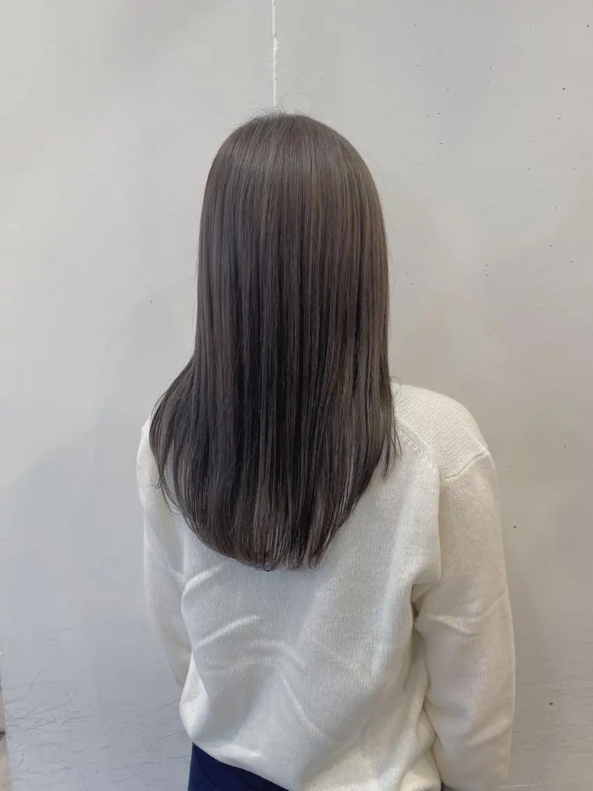 ロング カラー グレージュ ハイライトカラー ハイライト ブリーチ指名 NO1🌈SAKIのヘアスタイル
