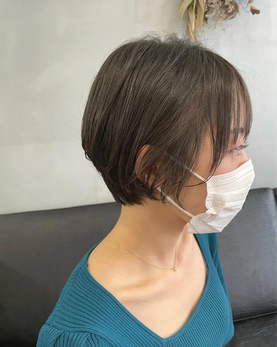 ショート 暖色カラー🍊 ボブ🌿顔周りcutのヘアスタイル