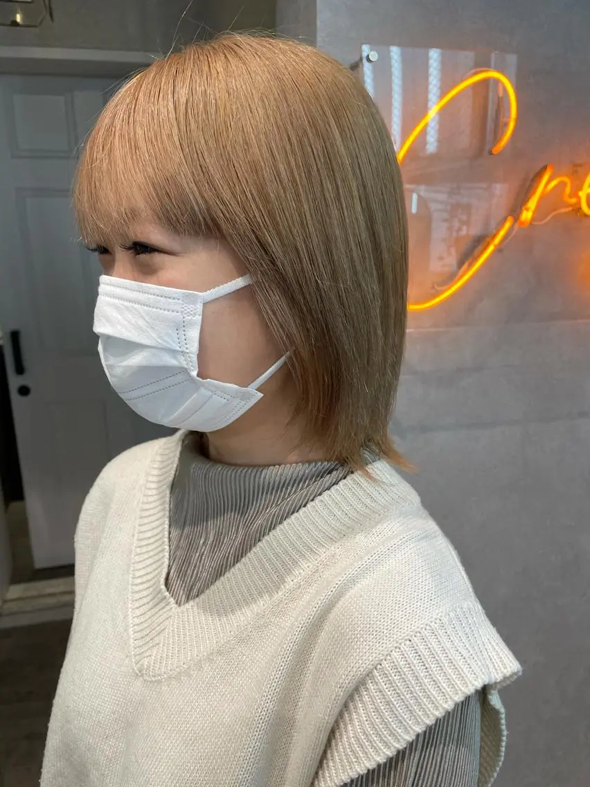 ミディアム カラー ベージュカラー ブリーチ ブロンド ケアブリーチ ヘアカラー ナチュラル透明感🌱 小山美樹子のヘアスタイル