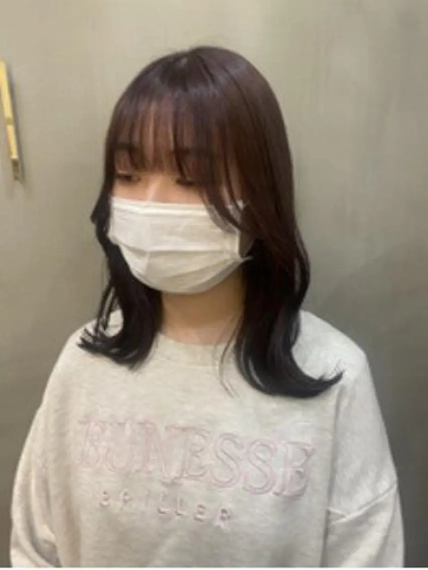 ミディアム カラー パーマ ヘアアレンジ ミディアムパーマ アディクシーカラー ベージュカラー ブリーチ ケアカラー カット ヘアカラー トリートメント ヘアケア特化型サロン newi 梅田のヘアスタイル