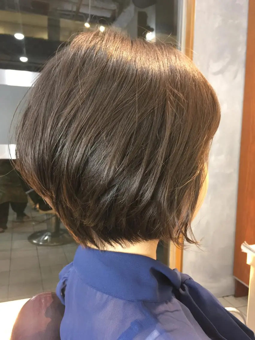 ショート 金子 歩実のヘアスタイル