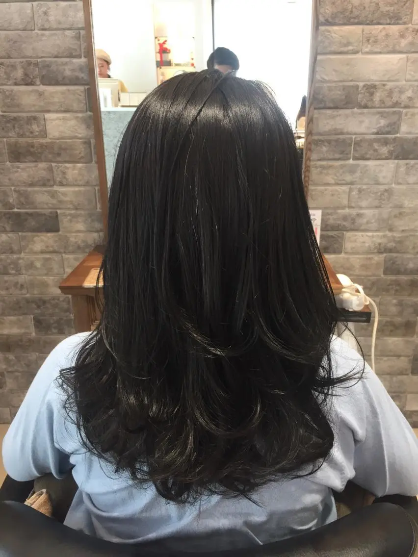 ミディアム アッシュ カット ヘアカラー トリートメント 所渉/韓国レイヤー /ウルフカットのヘアスタイル