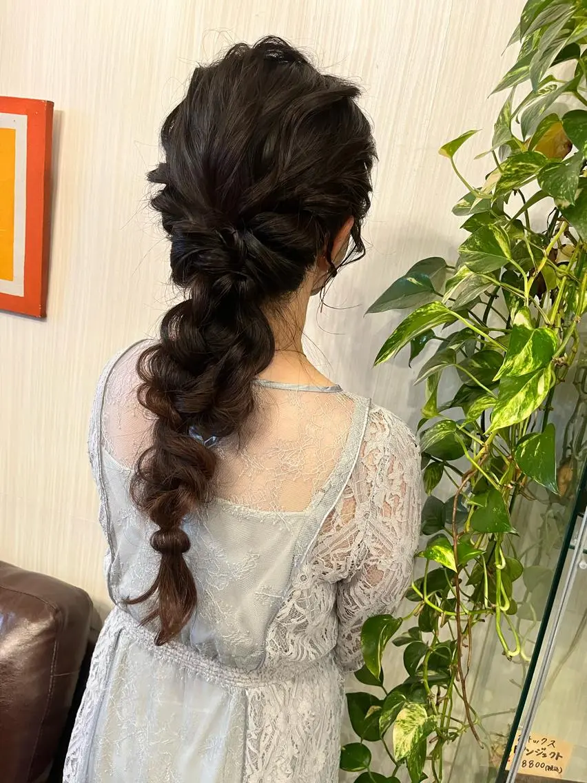 ロング ヘアアレンジ 結婚式・ブライダル ヘアセット きむえり/髪質改善 /うねり広がり改善のヘアスタイル