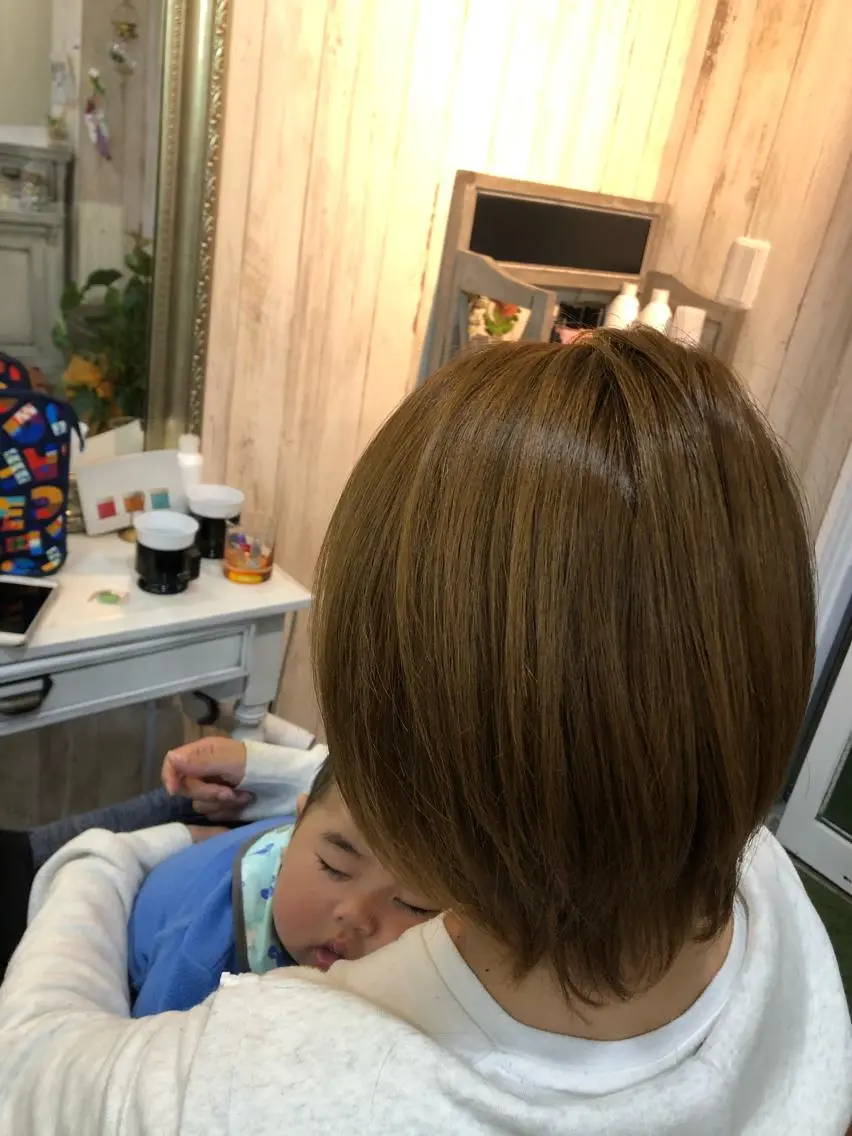 ショート アッシュ イエローカラー カット ヘアカラー トリートメント 🐆アンドウ チカコ🦓のヘアスタイル