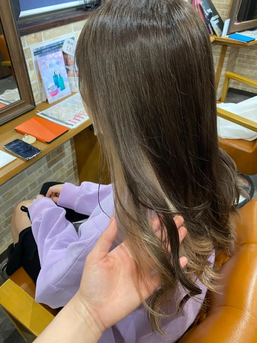 ロング ヘアカラー トリートメント 美髪ヘア 🤍erikaのヘアスタイル